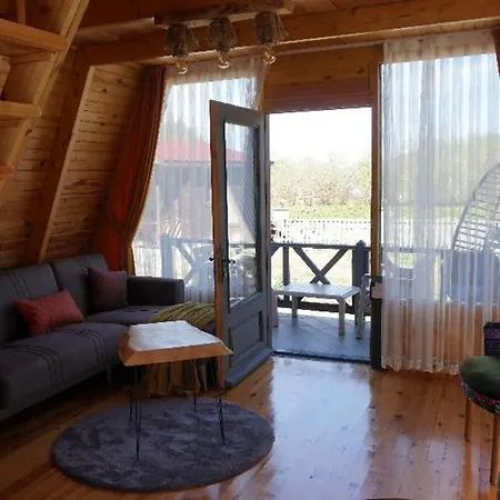 Yesil Dues Tatil Koeyue Findikli (Black Sea)